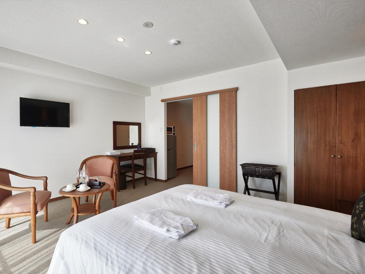 Creass Hotel Tsubogawa Marche Naha Exterior foto